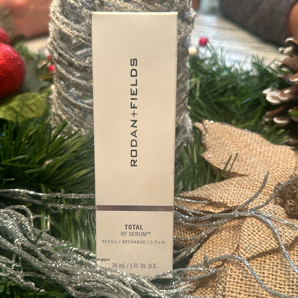 Rodan+Fields total RF serum refill